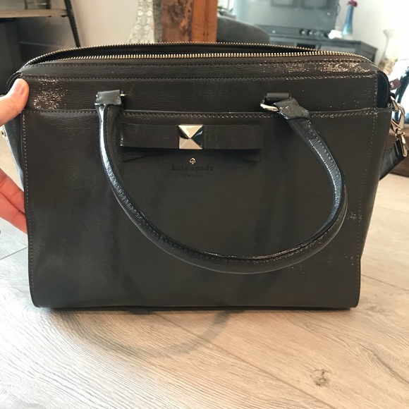kate spade Handbags - Kate Spade gently used laptop bag